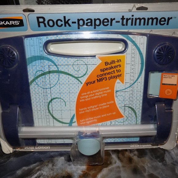Fiskars Rock Paper Trimmer Paper-Slicing Speaker Dock NEW